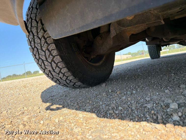 image for item EA4916 2013 Ford F150 Ext. Cab pickup truck