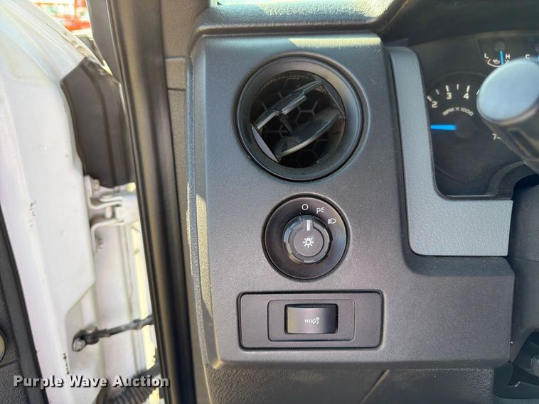 image for item EA4916 2013 Ford F150 Ext. Cab pickup truck