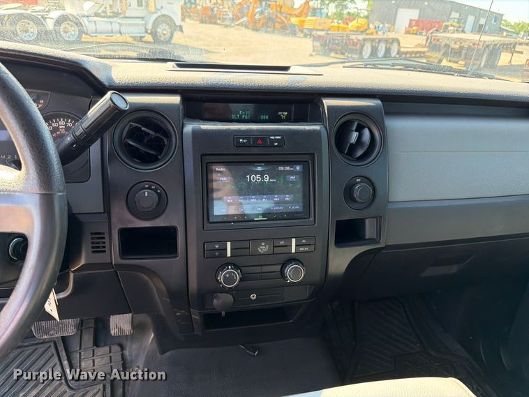 image for item EA4916 2013 Ford F150 Ext. Cab pickup truck