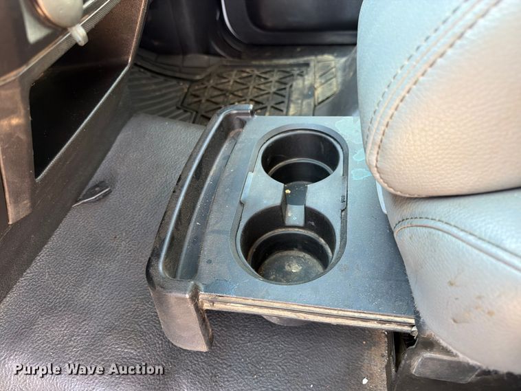 image for item EA4916 2013 Ford F150 Ext. Cab pickup truck