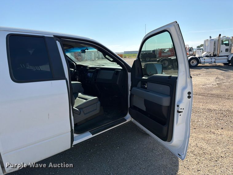 image for item EA4916 2013 Ford F150 Ext. Cab pickup truck