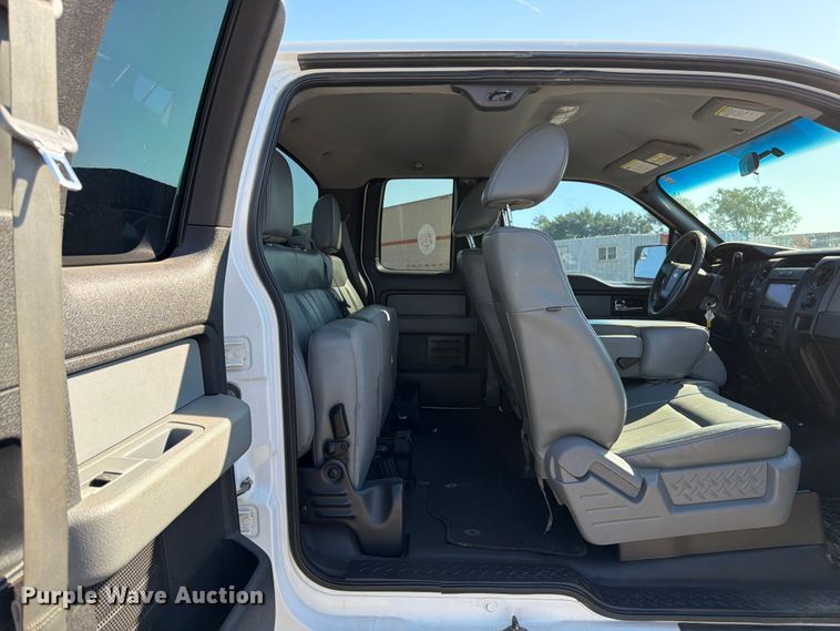 image for item EA4916 2013 Ford F150 Ext. Cab pickup truck