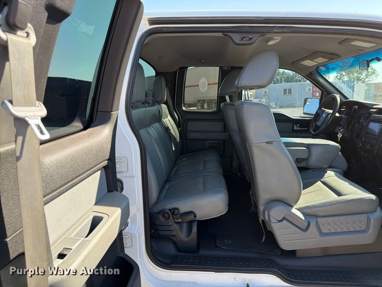image for item EA4916 2013 Ford F150 Ext. Cab pickup truck