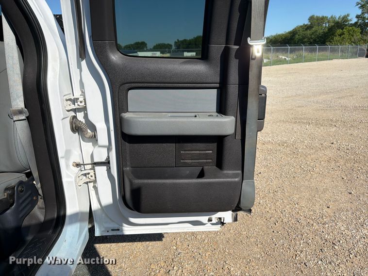 image for item EA4916 2013 Ford F150 Ext. Cab pickup truck