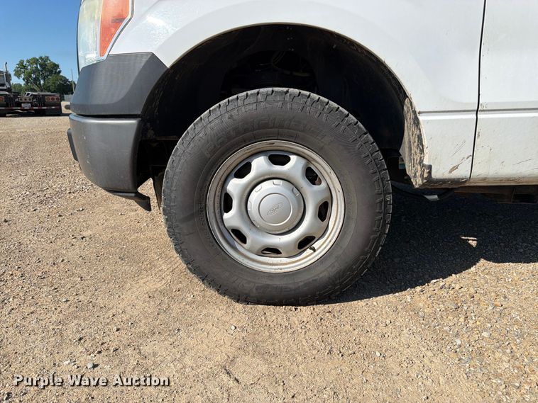 image for item EA4916 2013 Ford F150 Ext. Cab pickup truck