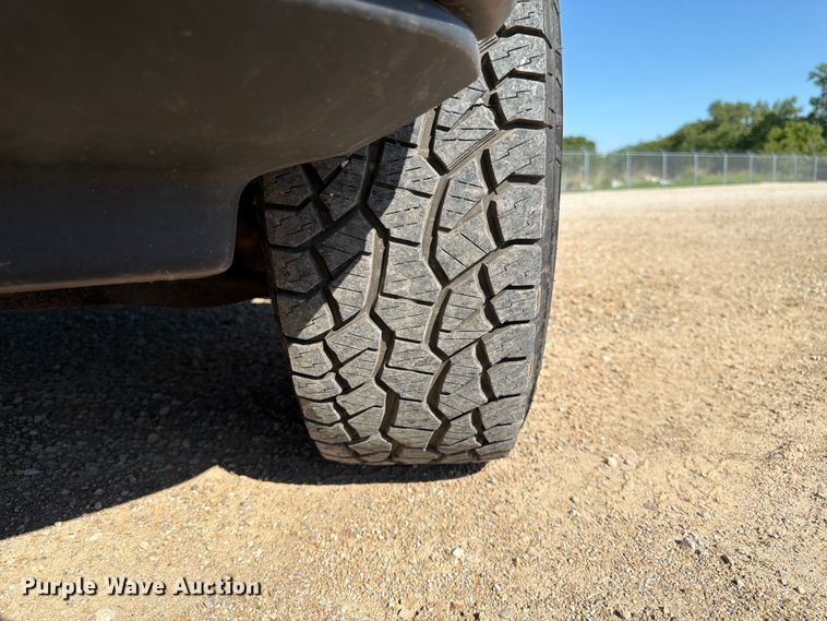 image for item EA4916 2013 Ford F150 Ext. Cab pickup truck