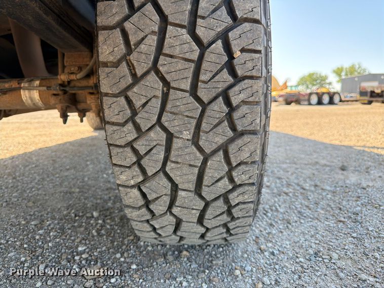 image for item EA4916 2013 Ford F150 Ext. Cab pickup truck