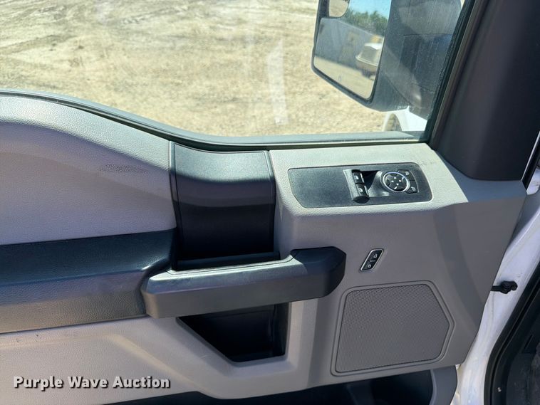 image for item EA4917 2018 Ford F150 pickup truck