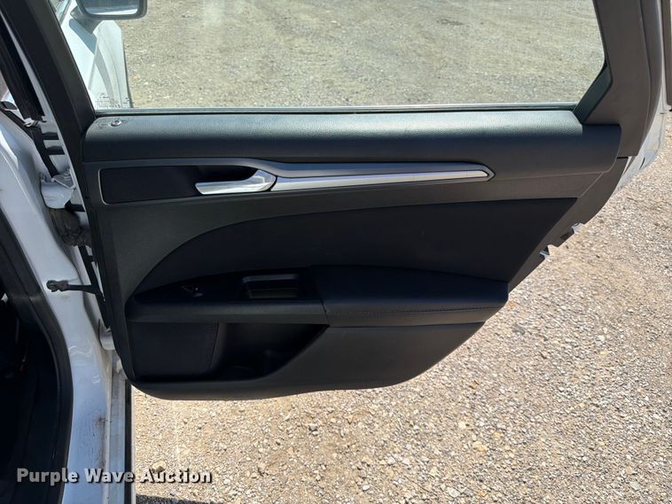 image for item EA4918 2017 Ford Fusion 