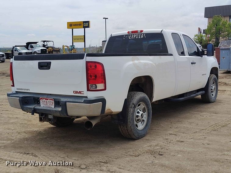 image for item ED0019 2013 GMC Sierra 2500HD Ext. Cab pickup truck