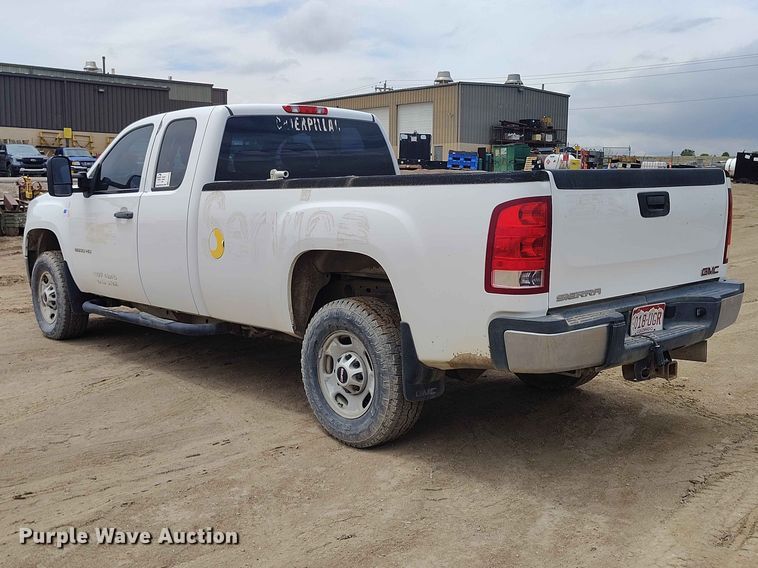image for item ED0019 2013 GMC Sierra 2500HD Ext. Cab pickup truck