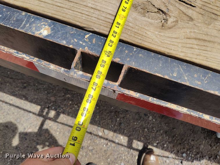 image for item ED0107 2007 H&H FD 306 tilt deck utility trailer