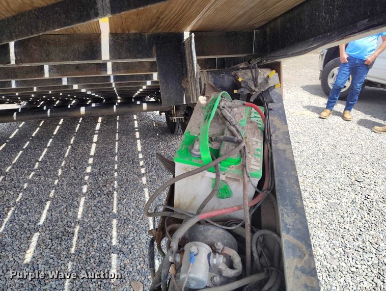 image for item ED0107 2007 H&H FD 306 tilt deck utility trailer