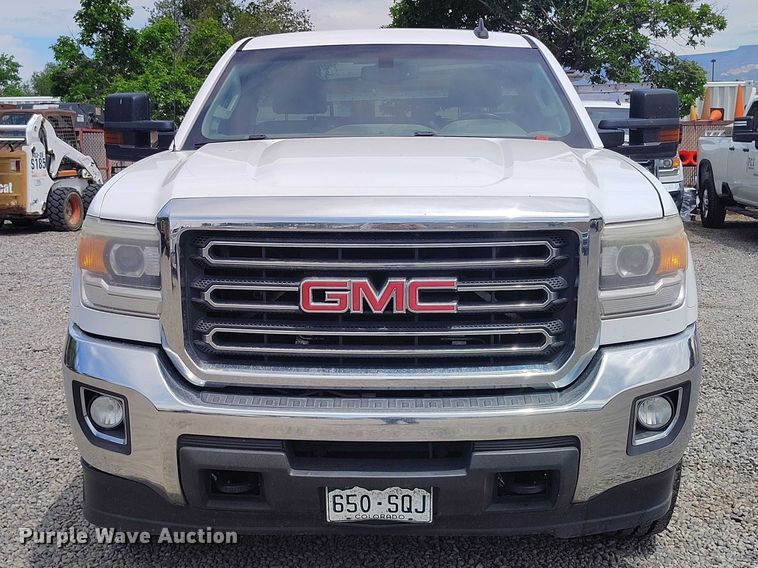 image for item ED0111 2015 GMC Sierra 2500HD pickup truck