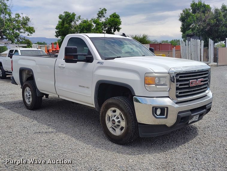 image for item ED0111 2015 GMC Sierra 2500HD pickup truck