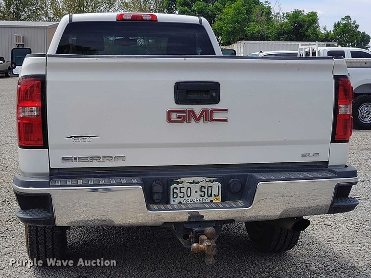 image for item ED0111 2015 GMC Sierra 2500HD pickup truck