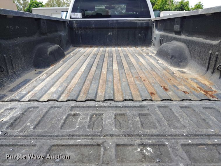 image for item ED0111 2015 GMC Sierra 2500HD pickup truck