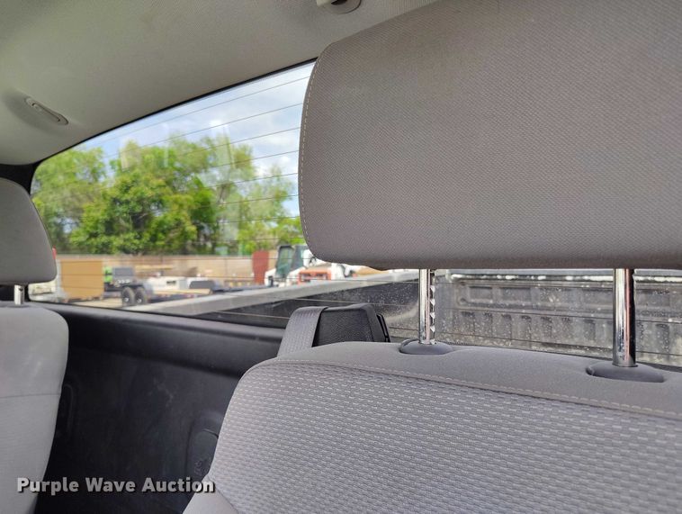 image for item ED0111 2015 GMC Sierra 2500HD pickup truck