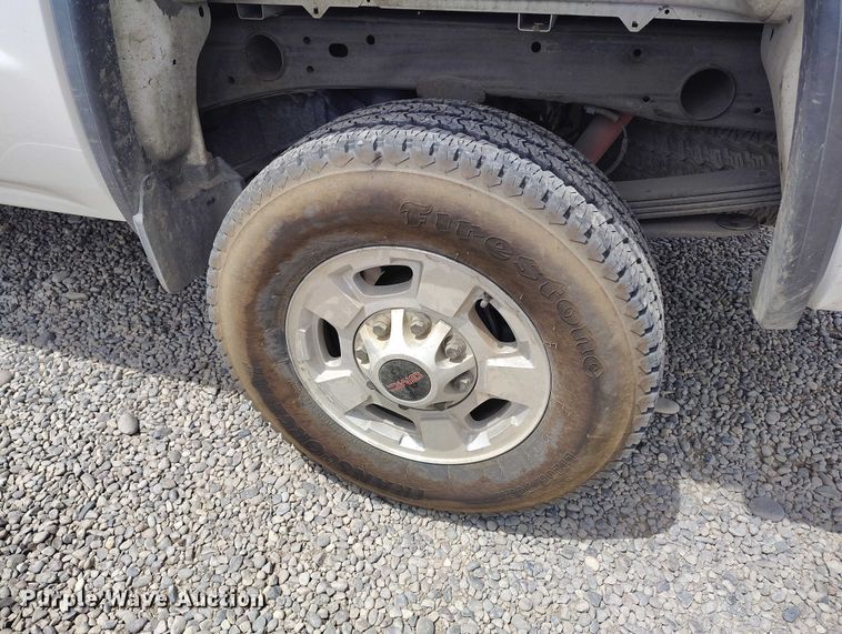 image for item ED0111 2015 GMC Sierra 2500HD pickup truck