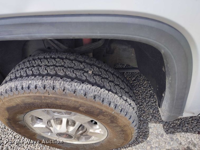 image for item ED0111 2015 GMC Sierra 2500HD pickup truck