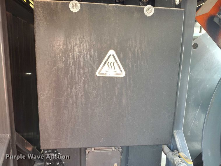 image for item ED0113 2012 Wacker Neuson E3000 ground heater