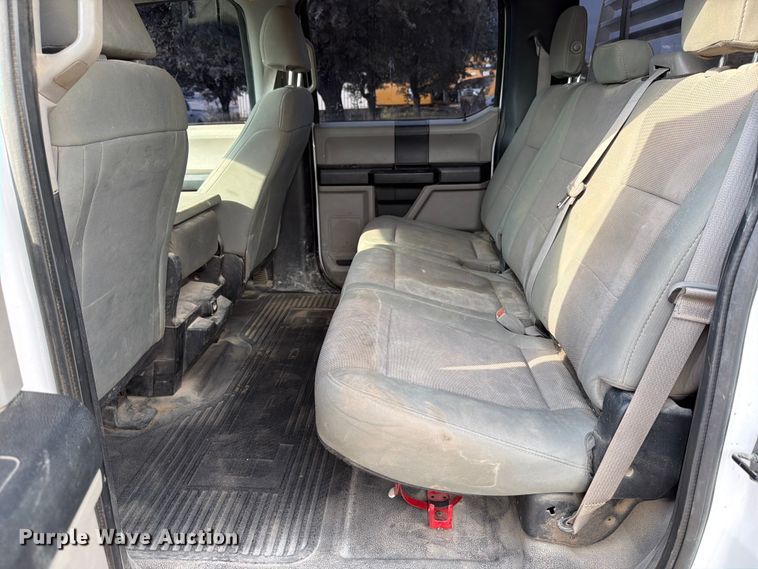 image for item ED5037 2018 Ford F250 Super Duty XL Crew Cab pickup truck