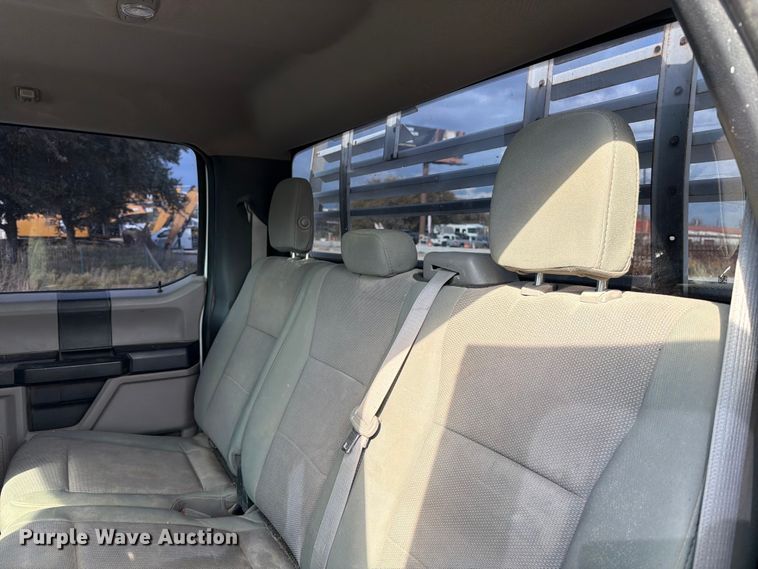 image for item ED5037 2018 Ford F250 Super Duty XL Crew Cab pickup truck