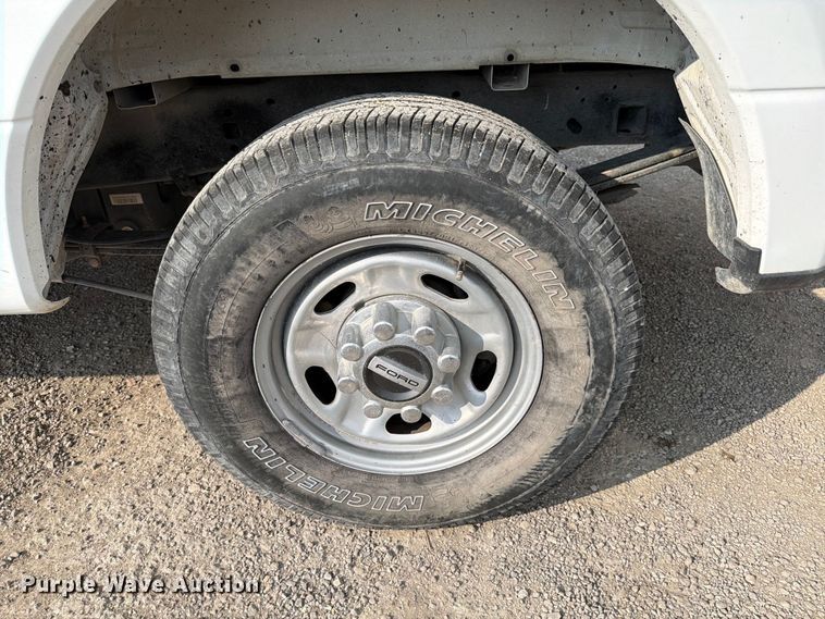 image for item ED5037 2018 Ford F250 Super Duty XL Crew Cab pickup truck