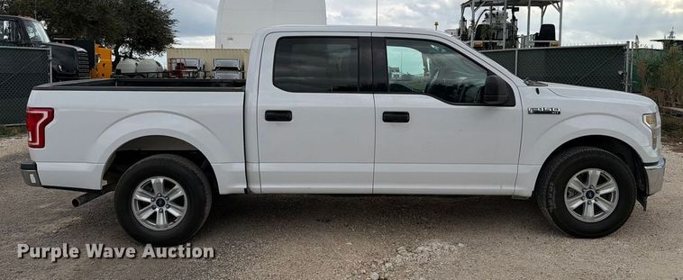 image for item ED5038 2017 Ford F150 XLT SuperCrew pickup truck