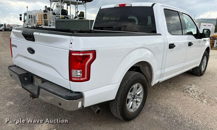 image for item ED5038 2017 Ford F150 XLT SuperCrew pickup truck