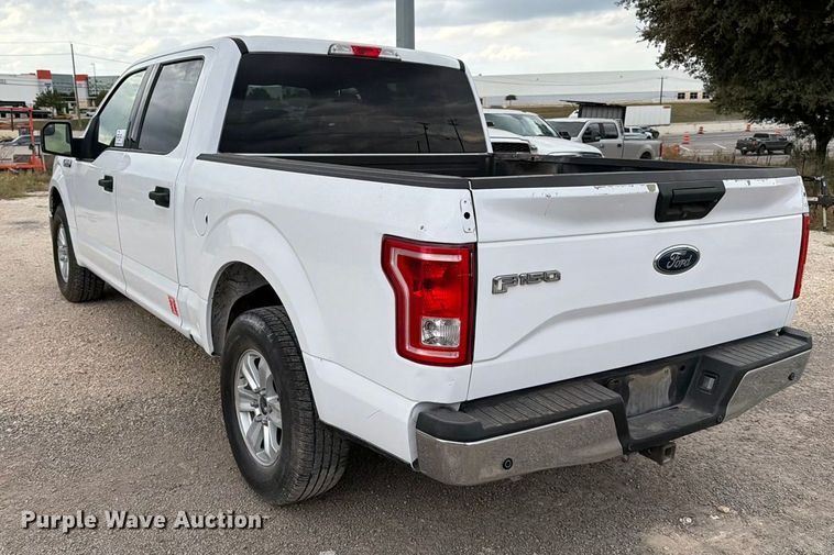 image for item ED5038 2017 Ford F150 XLT SuperCrew pickup truck