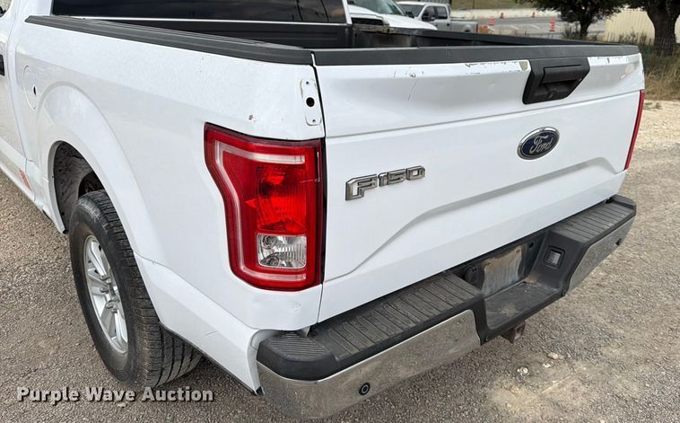 image for item ED5038 2017 Ford F150 XLT SuperCrew pickup truck