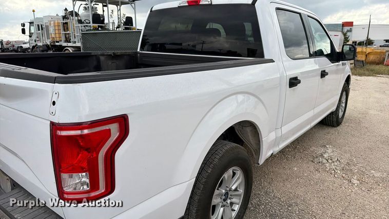 image for item ED5038 2017 Ford F150 XLT SuperCrew pickup truck