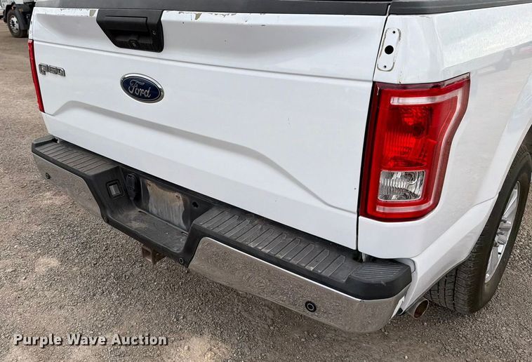 image for item ED5038 2017 Ford F150 XLT SuperCrew pickup truck