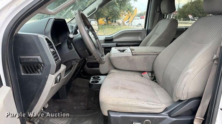 image for item ED5038 2017 Ford F150 XLT SuperCrew pickup truck