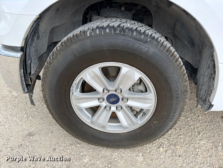 image for item ED5038 2017 Ford F150 XLT SuperCrew pickup truck