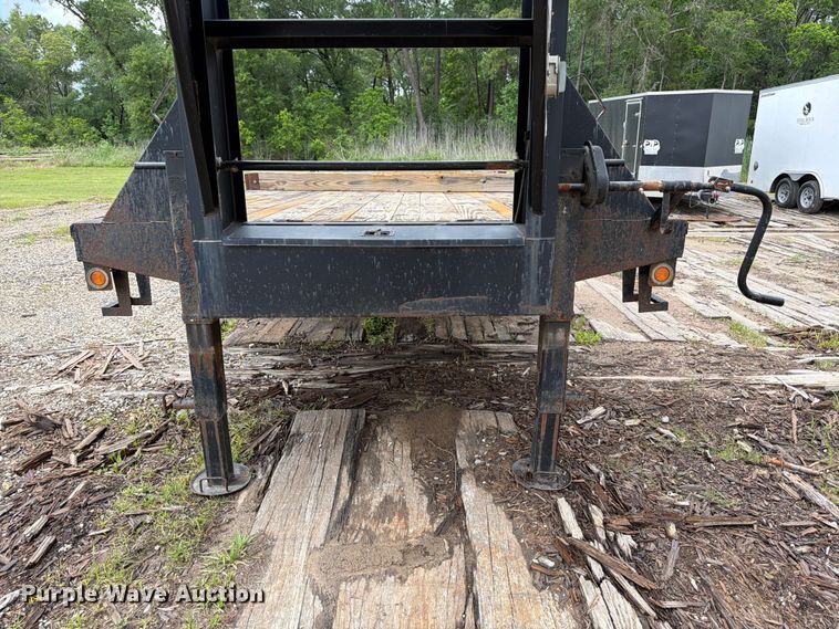 image for item ED5223 2018 Top Hat GN240-25X8.5-24E-F flatbed trailer