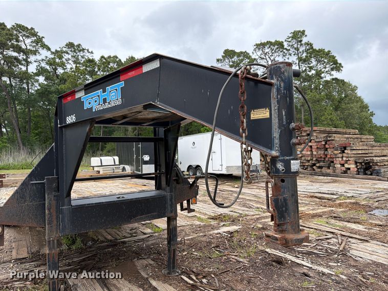 image for item ED5223 2018 Top Hat GN240-25X8.5-24E-F flatbed trailer