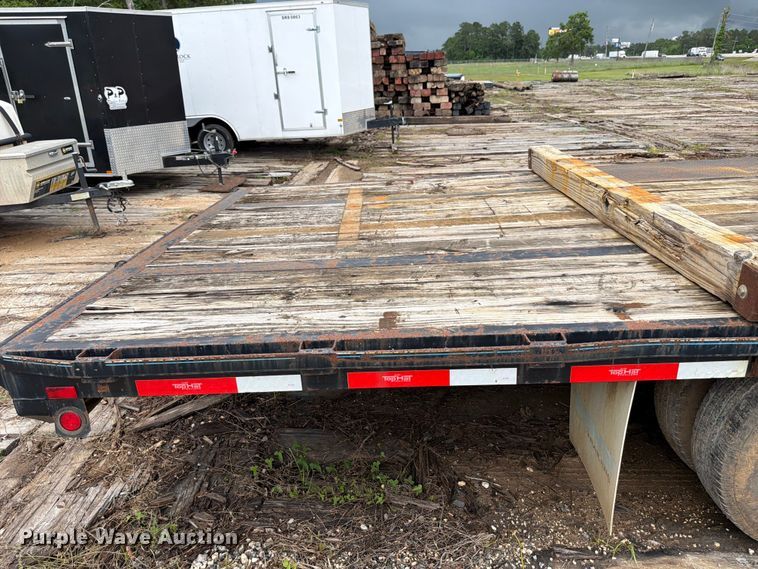 image for item ED5223 2018 Top Hat GN240-25X8.5-24E-F flatbed trailer
