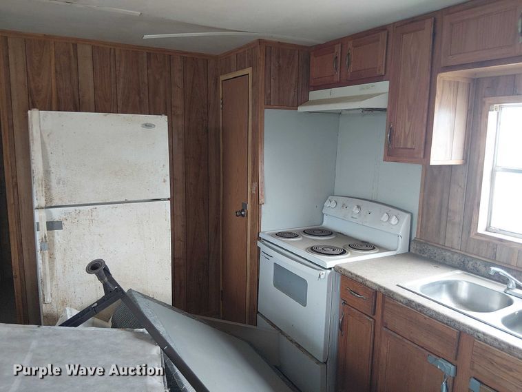 image for item ED5249 Skid mounted living quarters