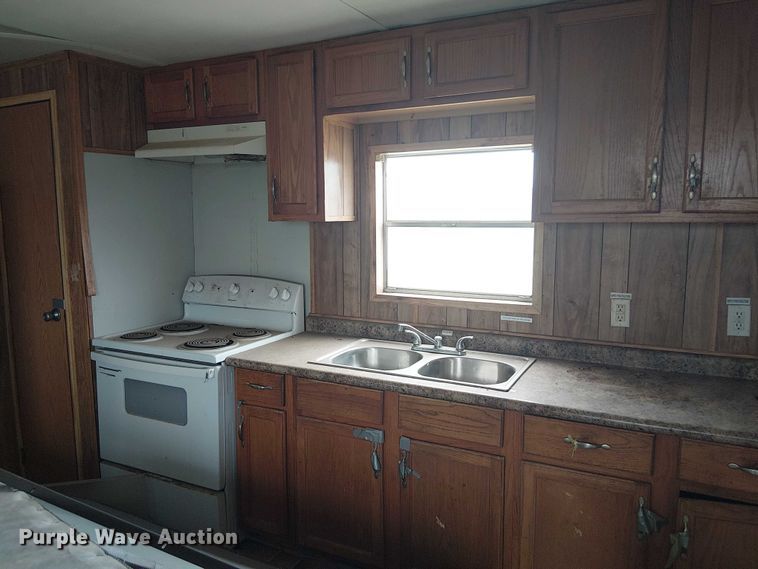 image for item ED5249 Skid mounted living quarters