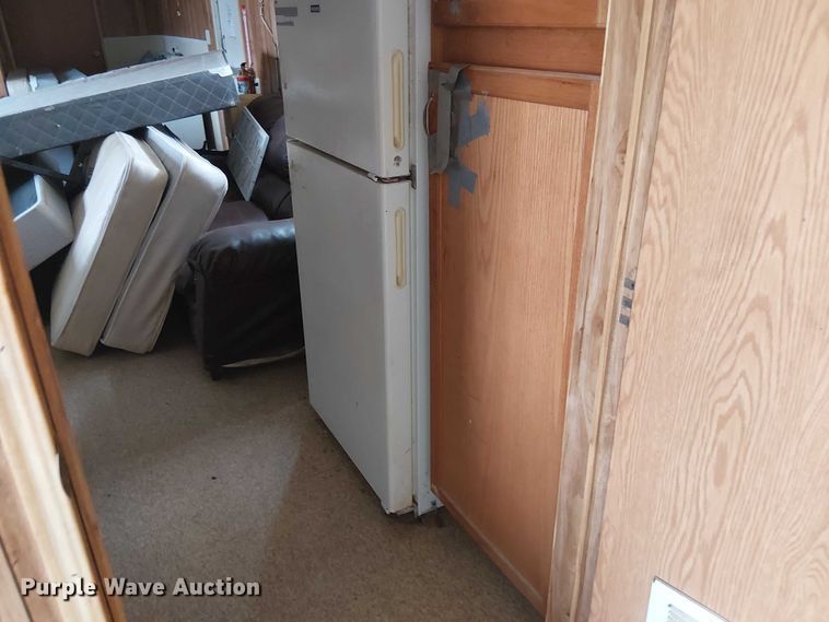 image for item ED5249 Skid mounted living quarters