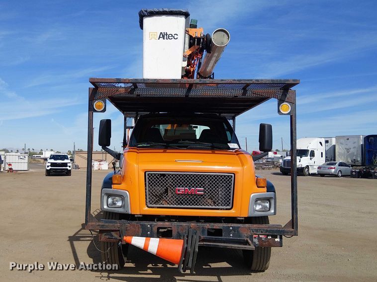 image for item EE5317 2008 GMC C7500 forestry bucket truck