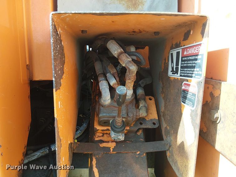 image for item EE5317 2008 GMC C7500 forestry bucket truck