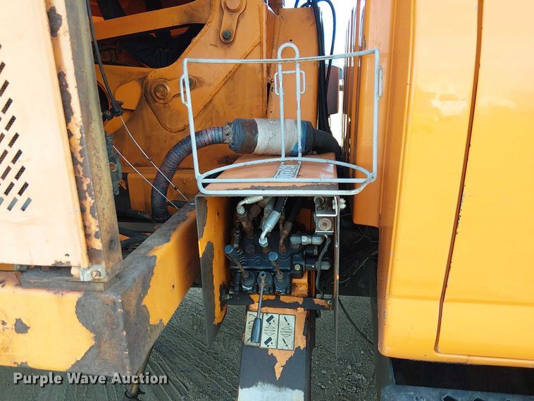 image for item EE5317 2008 GMC C7500 forestry bucket truck