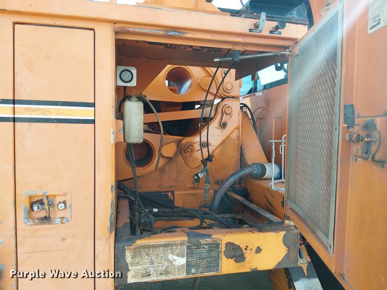 image for item EE5317 2008 GMC C7500 forestry bucket truck
