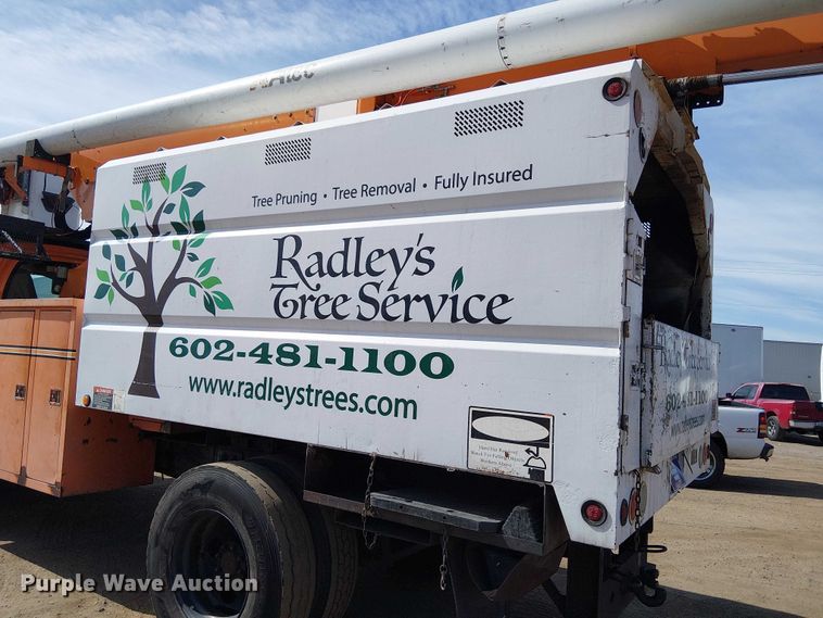 image for item EE5317 2008 GMC C7500 forestry bucket truck