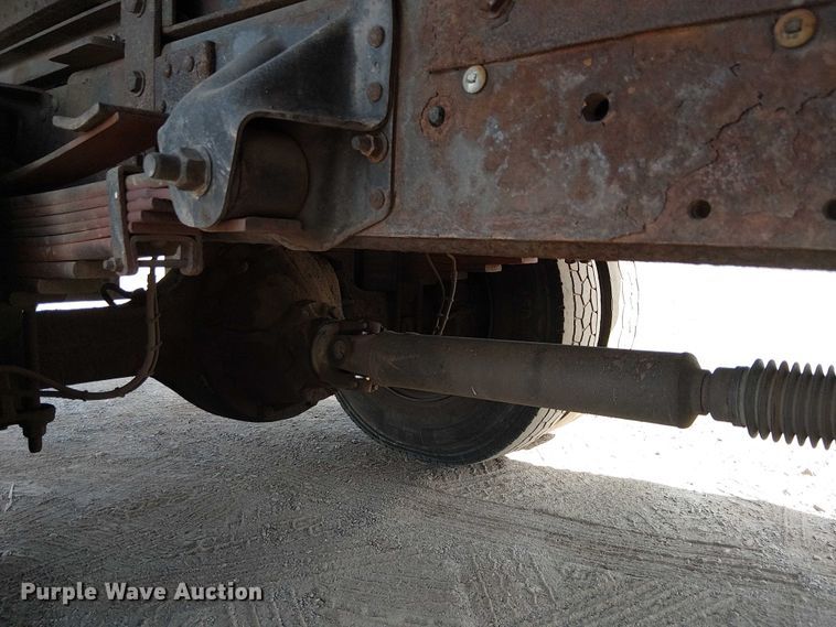image for item EE5317 2008 GMC C7500 forestry bucket truck