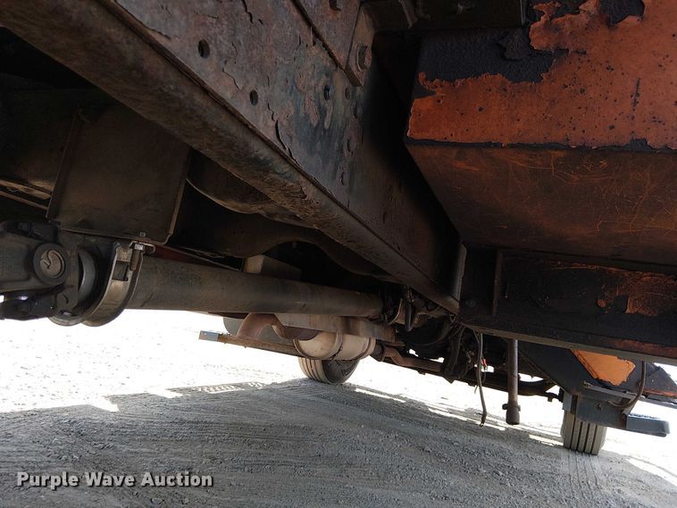 image for item EE5317 2008 GMC C7500 forestry bucket truck