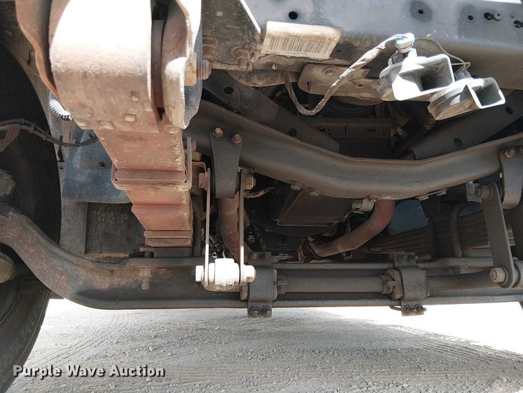 image for item EE5317 2008 GMC C7500 forestry bucket truck